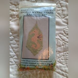 Rare Vintage Beaded Tear Drop Sea Horse Seed Bead Earrings Kit
